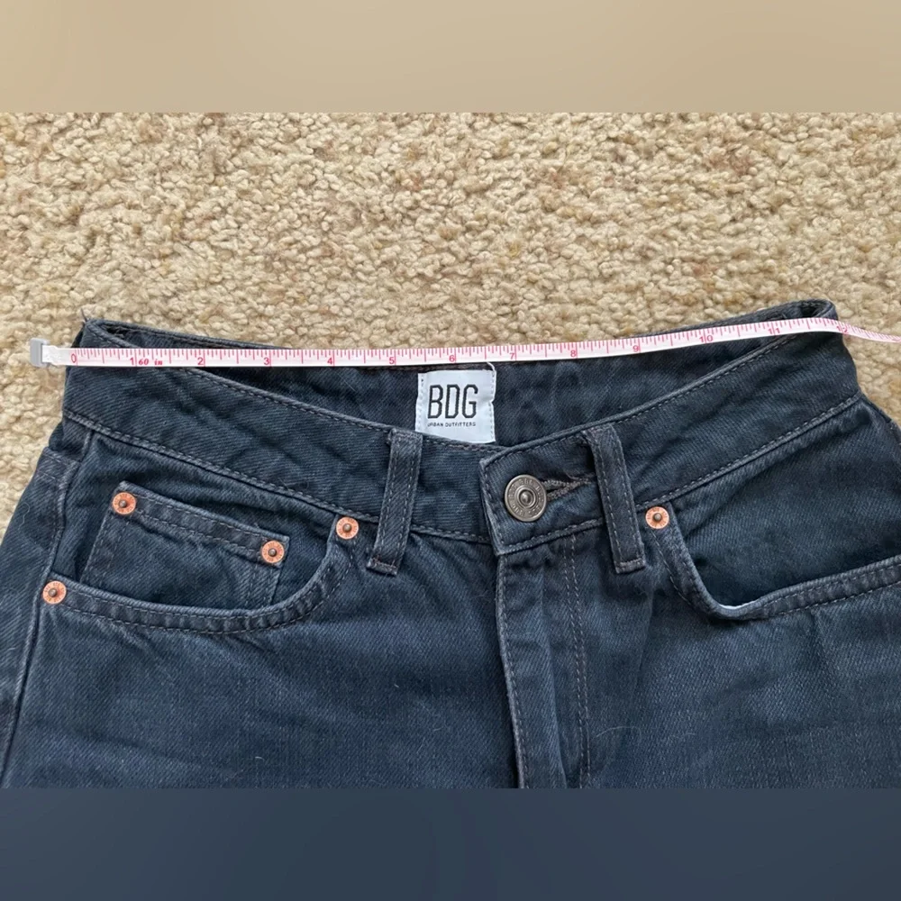 Urban Outfitters BDG Denim High Rise Wide Leg Puddle Jeans in Washed Black - Picture 10 of 12